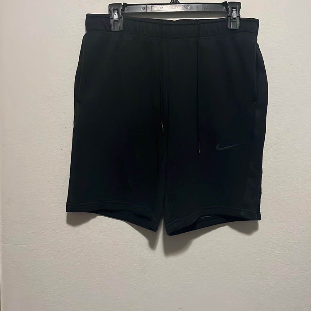 Men’s Nike Shorts. M
